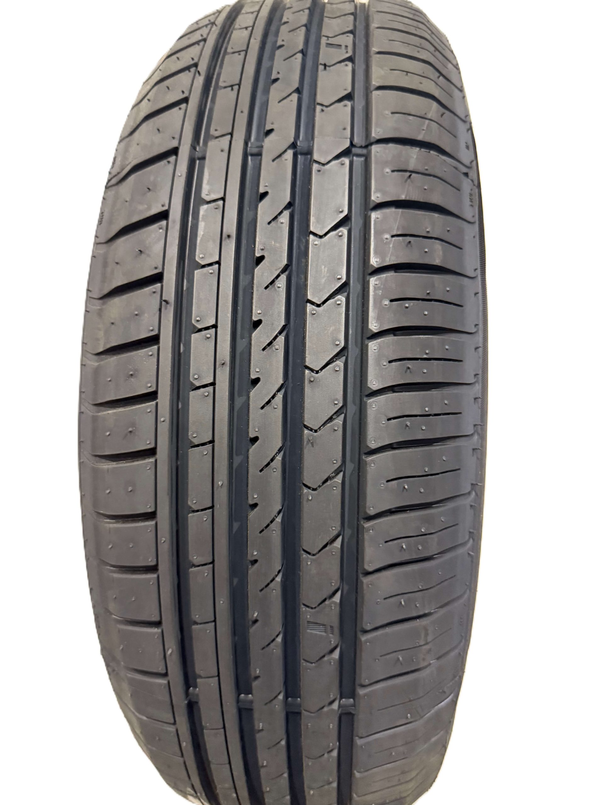 Winrun 195/65R15 91V R330